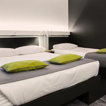 Ibis Center ホテル 3*