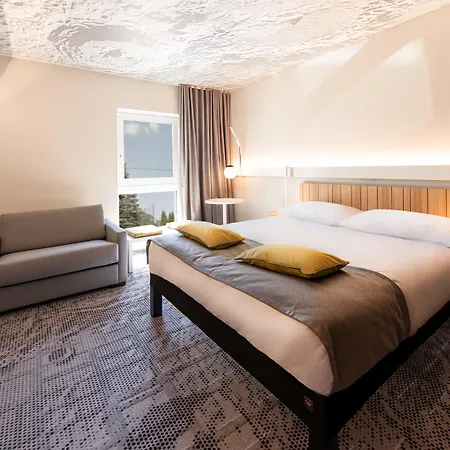 ホテル Ibis Center 3*