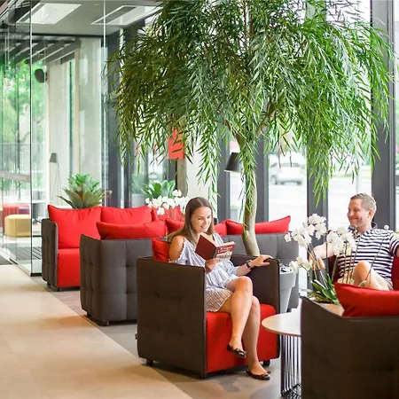 Отель Ibis Center