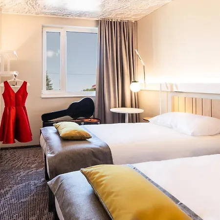 ホテル Ibis Center 3*