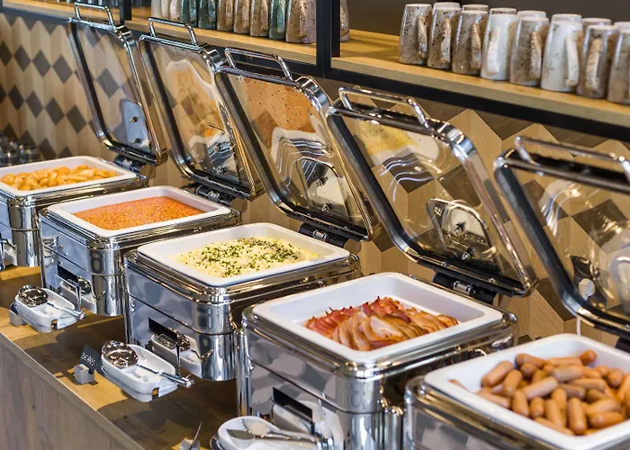 Отель Ibis Center